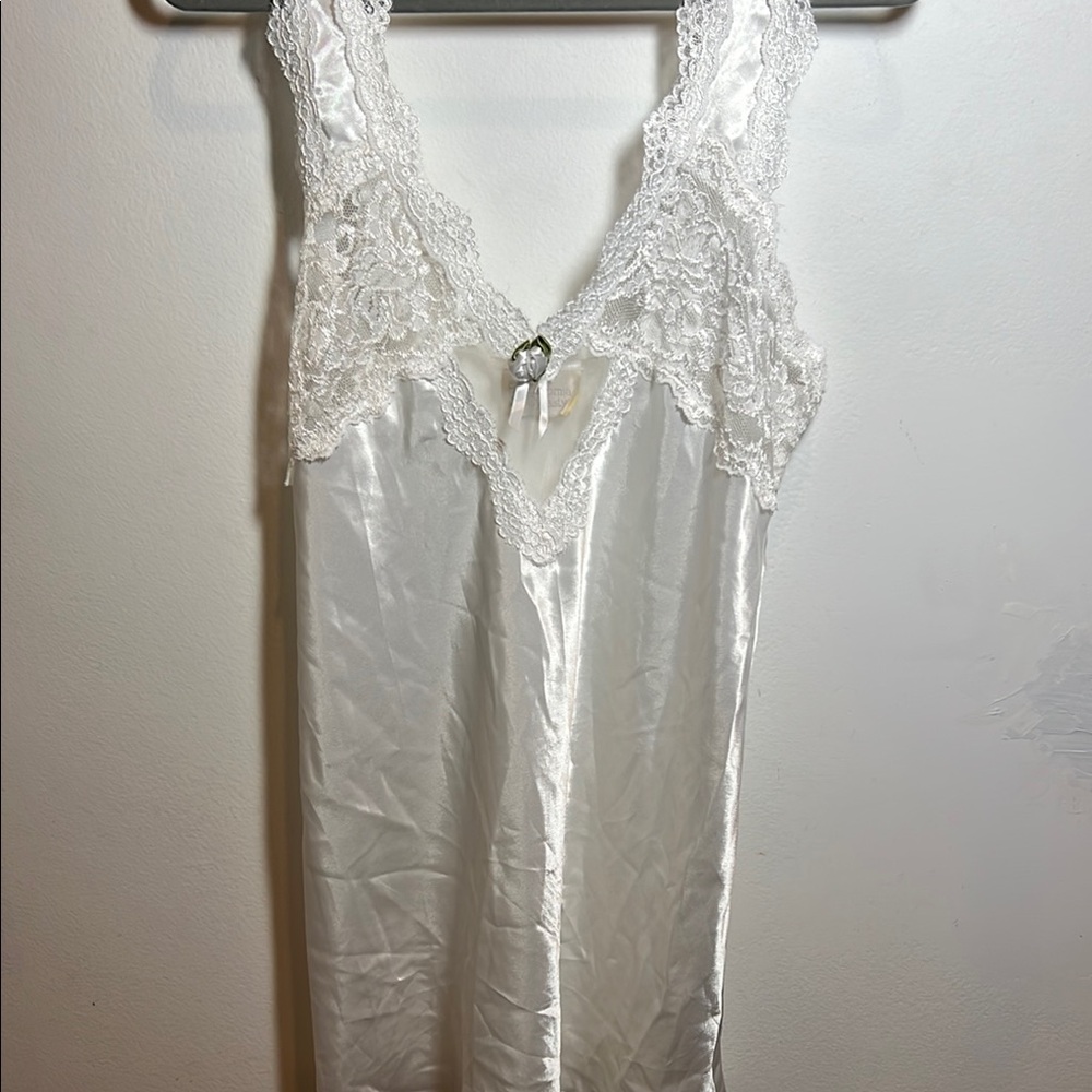 Elegant Vintage White Lace Nightgown California Dynasty Medium